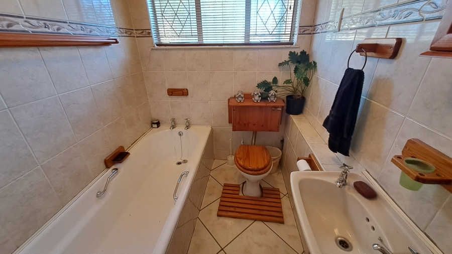 3 Bedroom Property for Sale in Wilgehof Free State